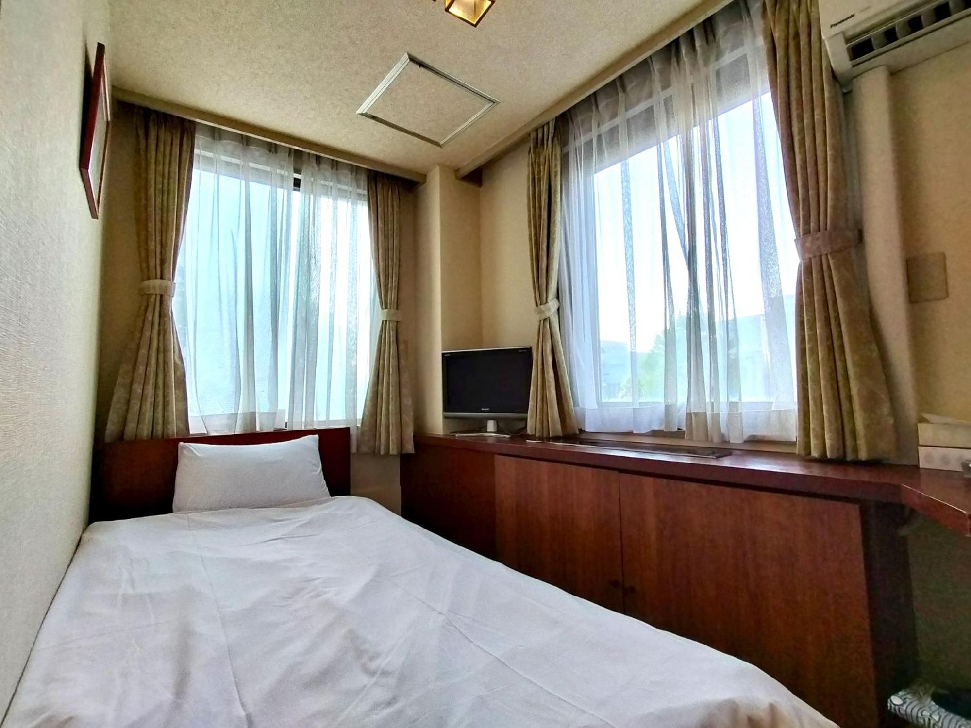 Tabist Business Hotel Takizawa Takasaki Station Nishiguchi Εξωτερικό φωτογραφία